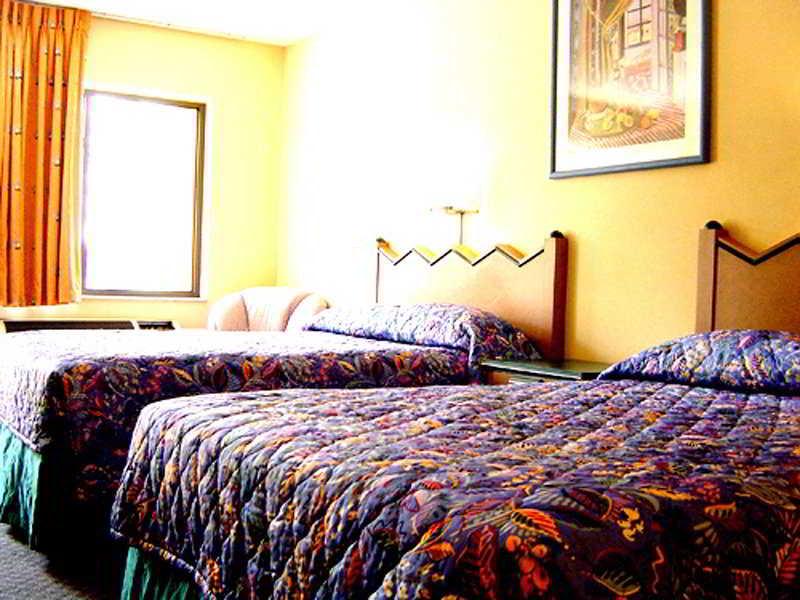 Shining Light Inn & Suites Kissimmee Room photo