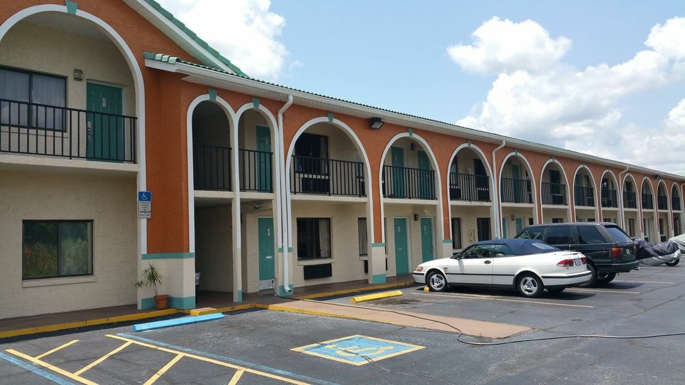 Shining Light Inn & Suites Kissimmee Exterior photo