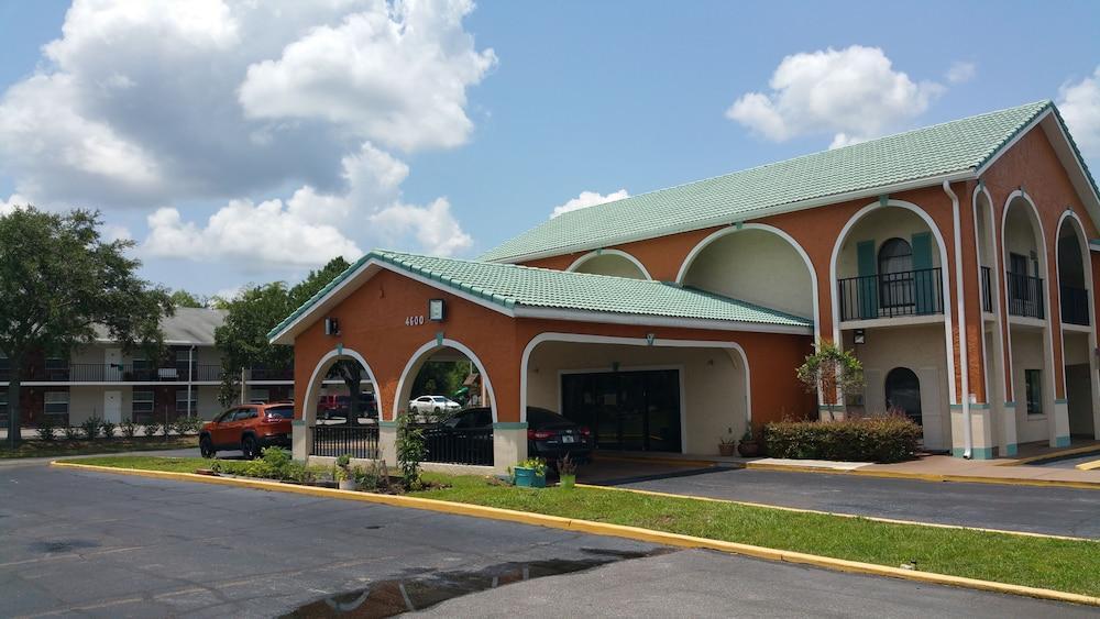 Shining Light Inn & Suites Kissimmee Exterior photo